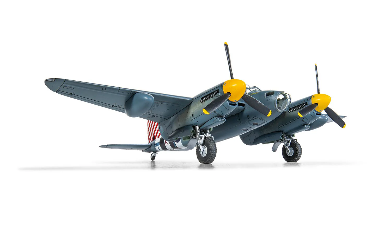 De Havilland Mosquito PR.XVI - Airfix - Image 4