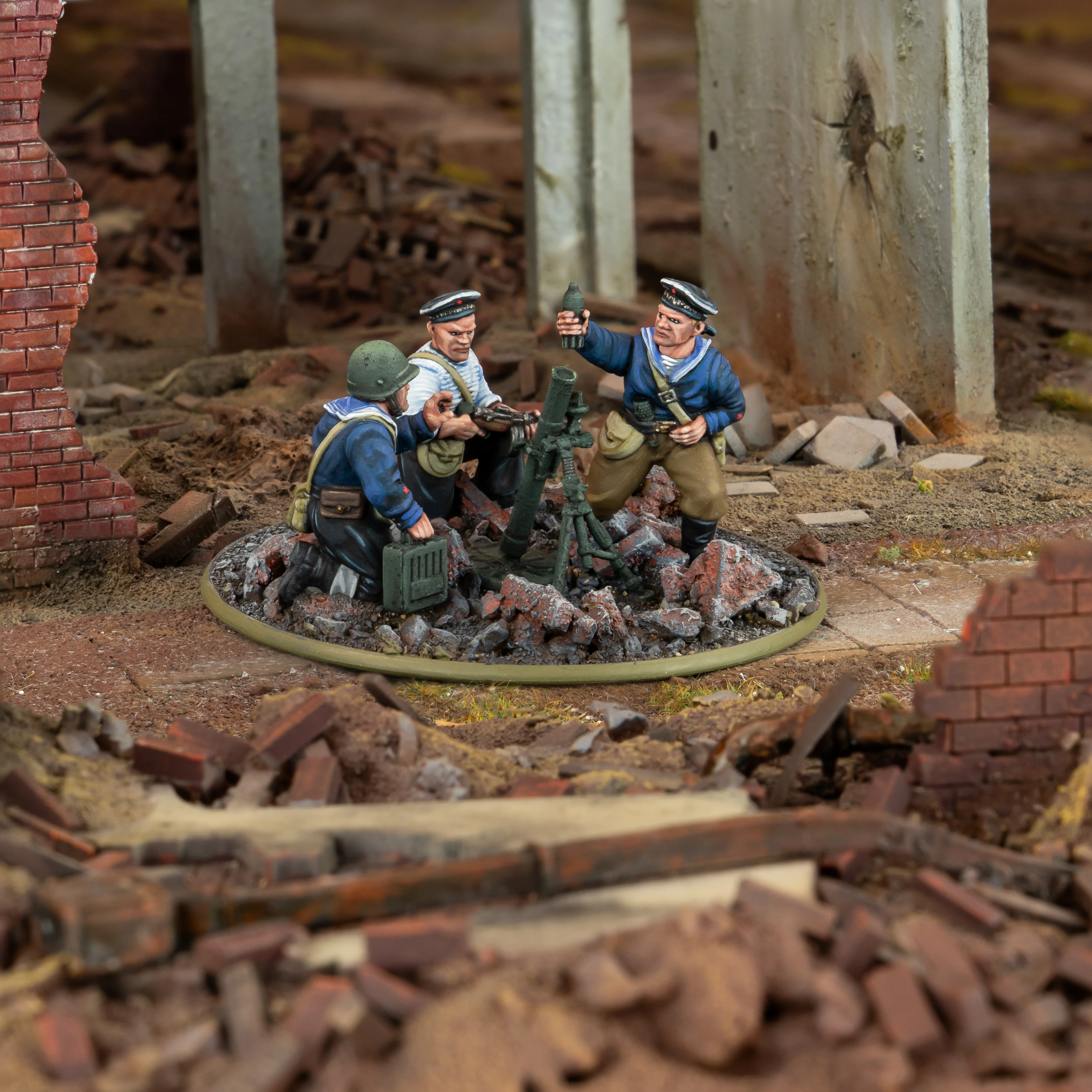 Soviet Naval Brigade Medium Mortar Team - Image 4