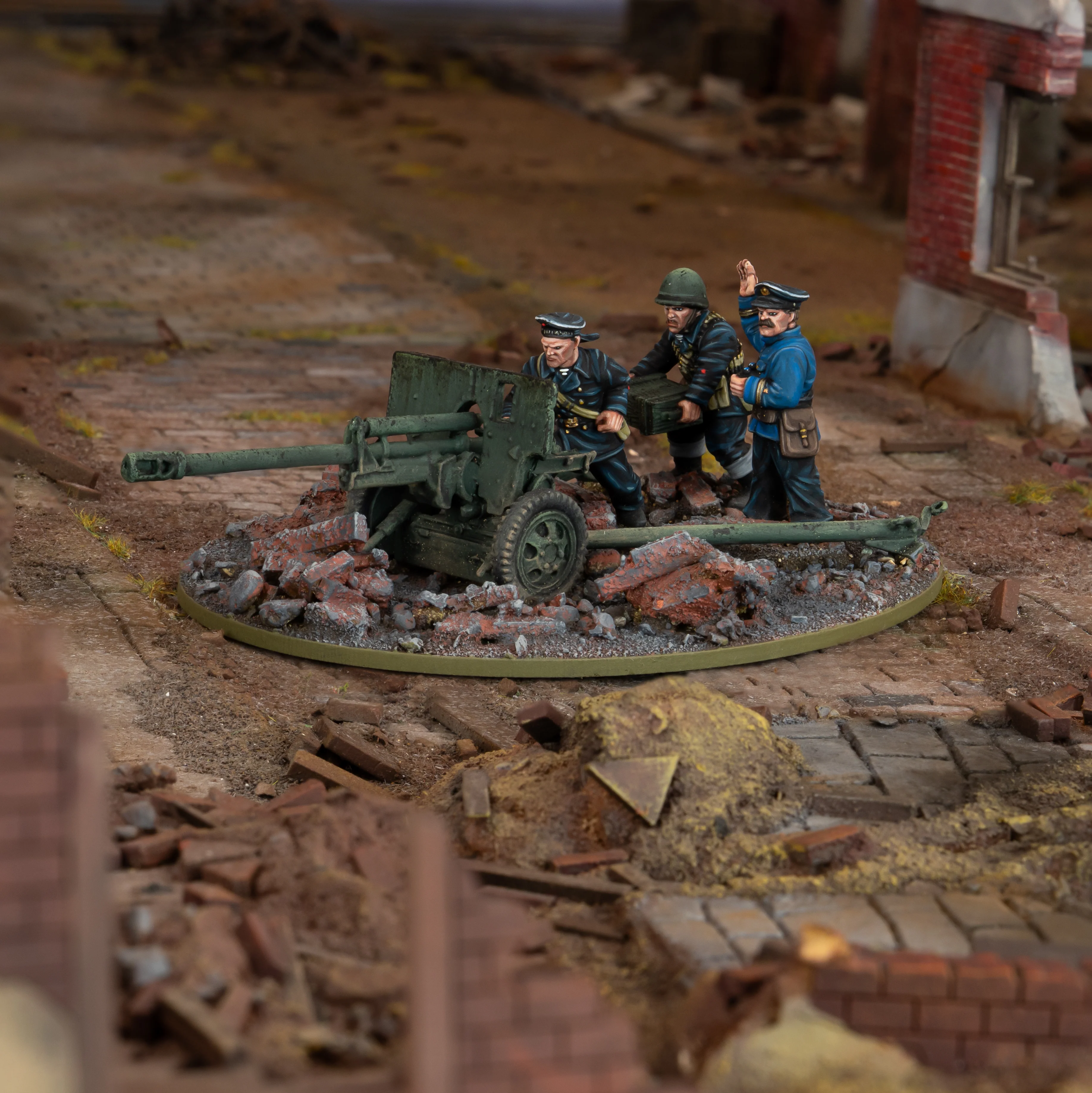 ZiS-3 DIvisional Gun with Soviet Naval Brigade Crew - Image 4